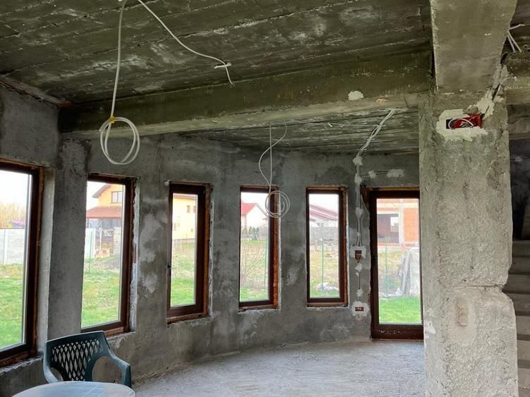 MOSNITA NOUA, 4 CAMERE, CASA INDIVIDUALA - Poză 1