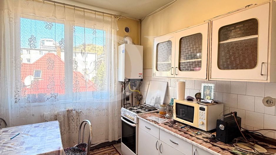 Apartament decomandat / etaj intermediar / Zona Grigorescu - Poză 9