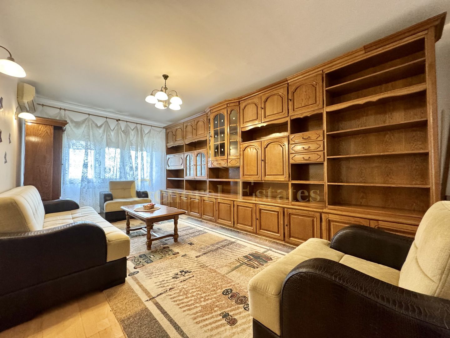 Spre Vânzare apartament cu 3 camere, în Centru, Păcurari - Poză 2