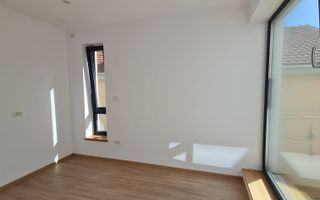 Minimalist în Timișoara - Poză 38