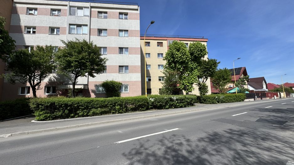 Apartament decomandat cu 3 camere in Florilor, strada Crinului - Poză 24