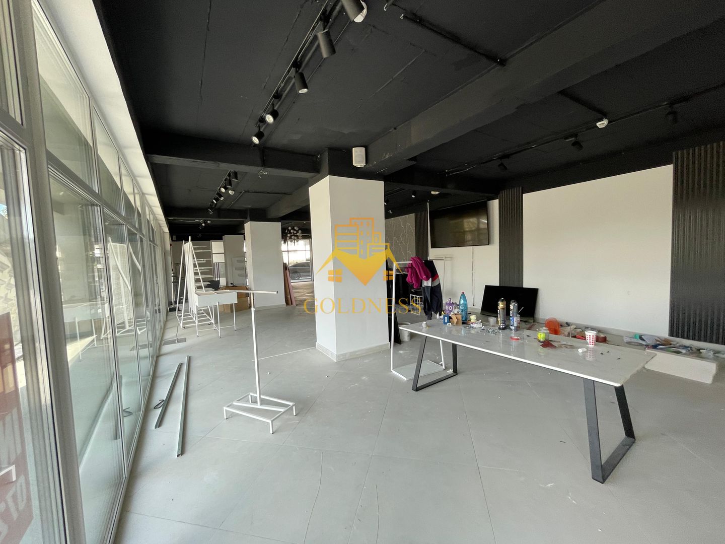 Spatiu comercial, Cartier Dambul Rotund, Lombului, Corneliu Coposu. - Poză 1