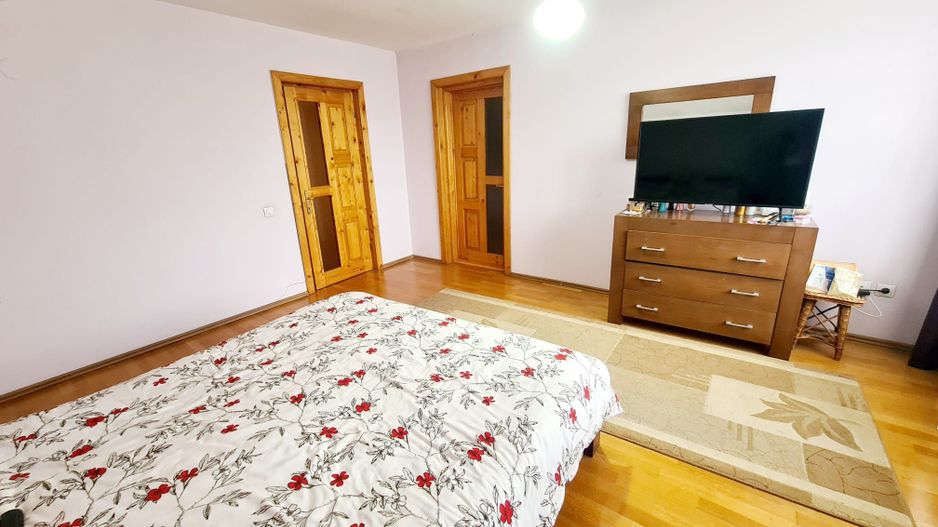 Vila 10 camere / Zona 0 a orasului - Poză 6