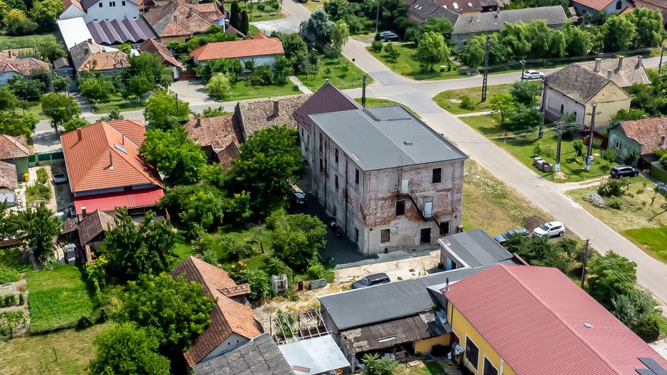 Clădire depozitare/producție pe 3 nivele, în Nădlac - Poză 12