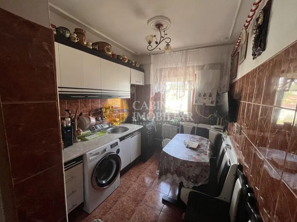 Apartament cu 2 camere decomandat, etaj intermediar - zona Garii - Poză 4