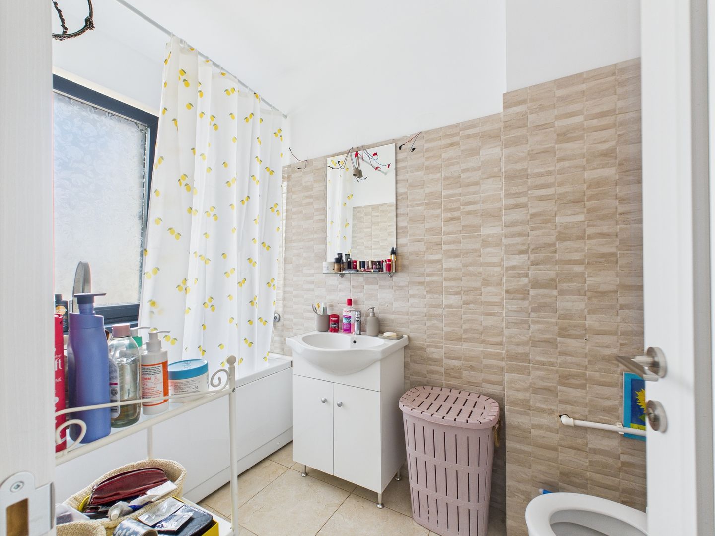 Casa familiala 5 camere, 4 bai, complex nou, Otopeni - Poză 10