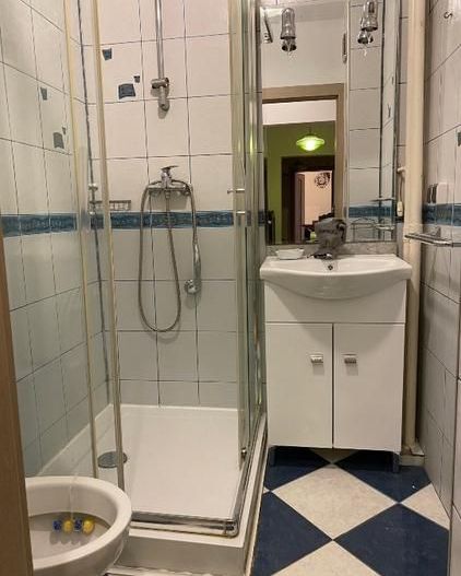 Apt 4 camere, luminos, intim - Poză 3