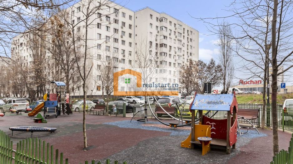 Comision0%, Direct Proprietar,  langa Auchan Titan, bloc anvelopat, 2 lifturi - Poză 1