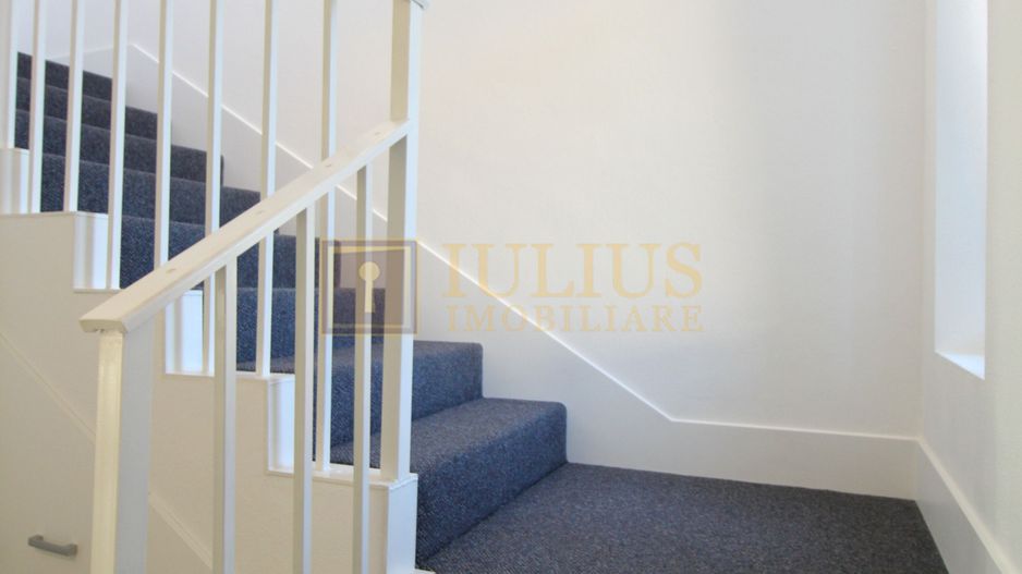 Ciarda Rosie,  4 dormitoare + 2 bai + 2 bucatarii, centrala proprie. - Poză 12