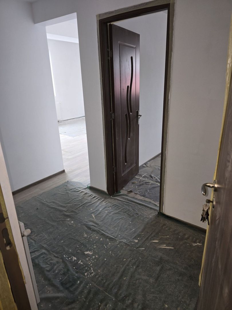 Apartament de vanzare - Poză 2