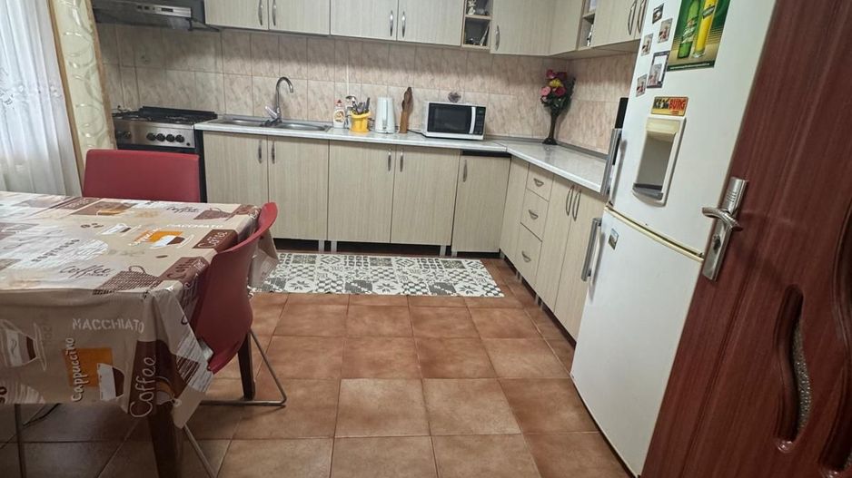 Casă de vânzare pe strada Sabarului - Poză 6