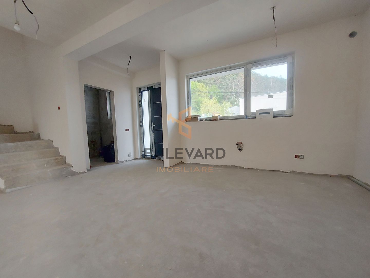 Casa de tip duplex cu CF la 5 minute de Vivo Center! - Poză 7