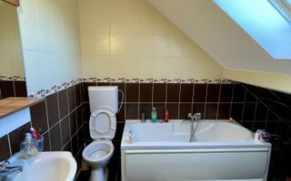 Apartament de 90 mp in Vila , la 5 minute de Kaufland Manastur. - Poză 8