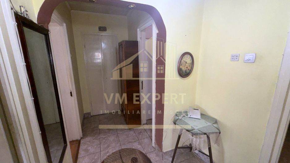 APARTAMENT 2 CAMERE ETAJ 4 ZONA ULTRACENTRALĂ CAMPULUNG - Poză 11