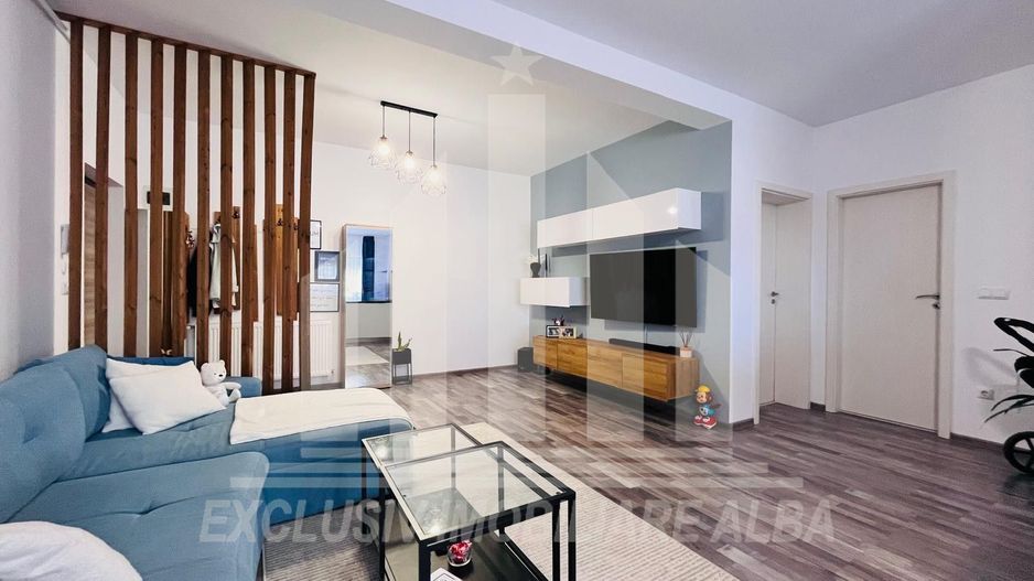Apartament cu 3 camere, Bloc Nou, Lipoveni - Poză 1