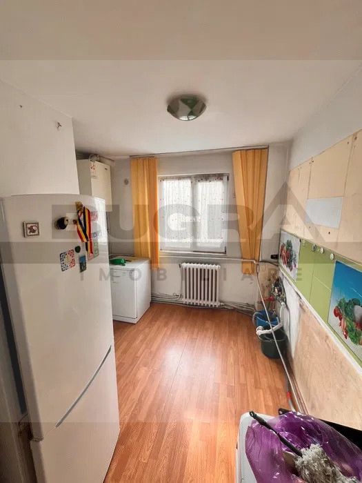 Apartament cu 4 camere, decomandat, 80 mp, zona Grigore Alexandrescu - Poză 5