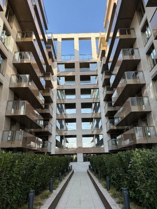 Cortina126, inchiriere apartament 3 camere + 2 locuri de parcare , 1700 EUR+TVA - Poză 2