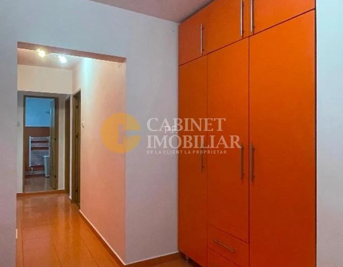 4 Camere Decomandat + Garaj -Nicolina 84Mp - Poză 8