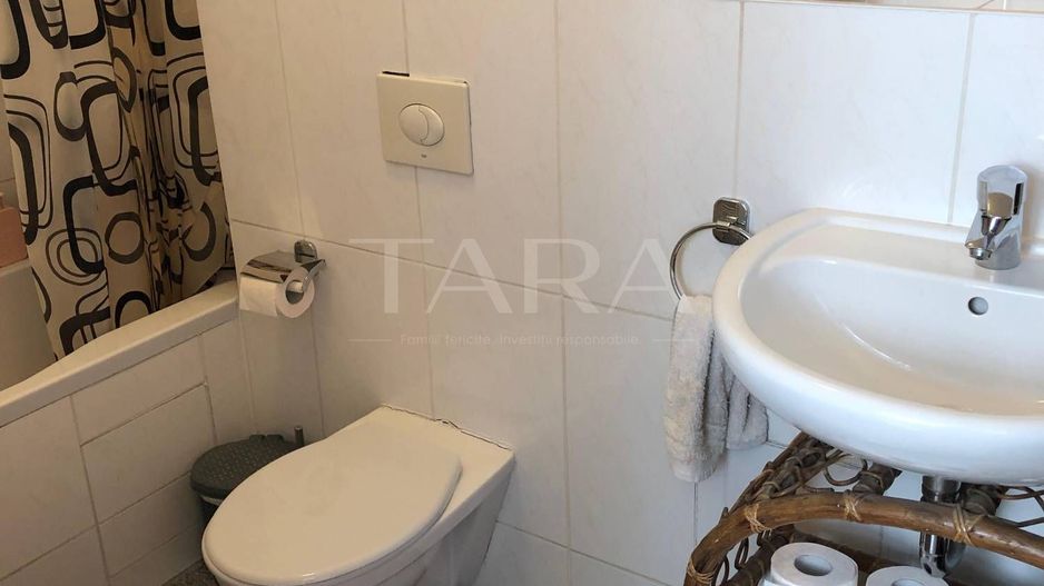 Apartament la mansardă, cu scară interioară. - Poză 4