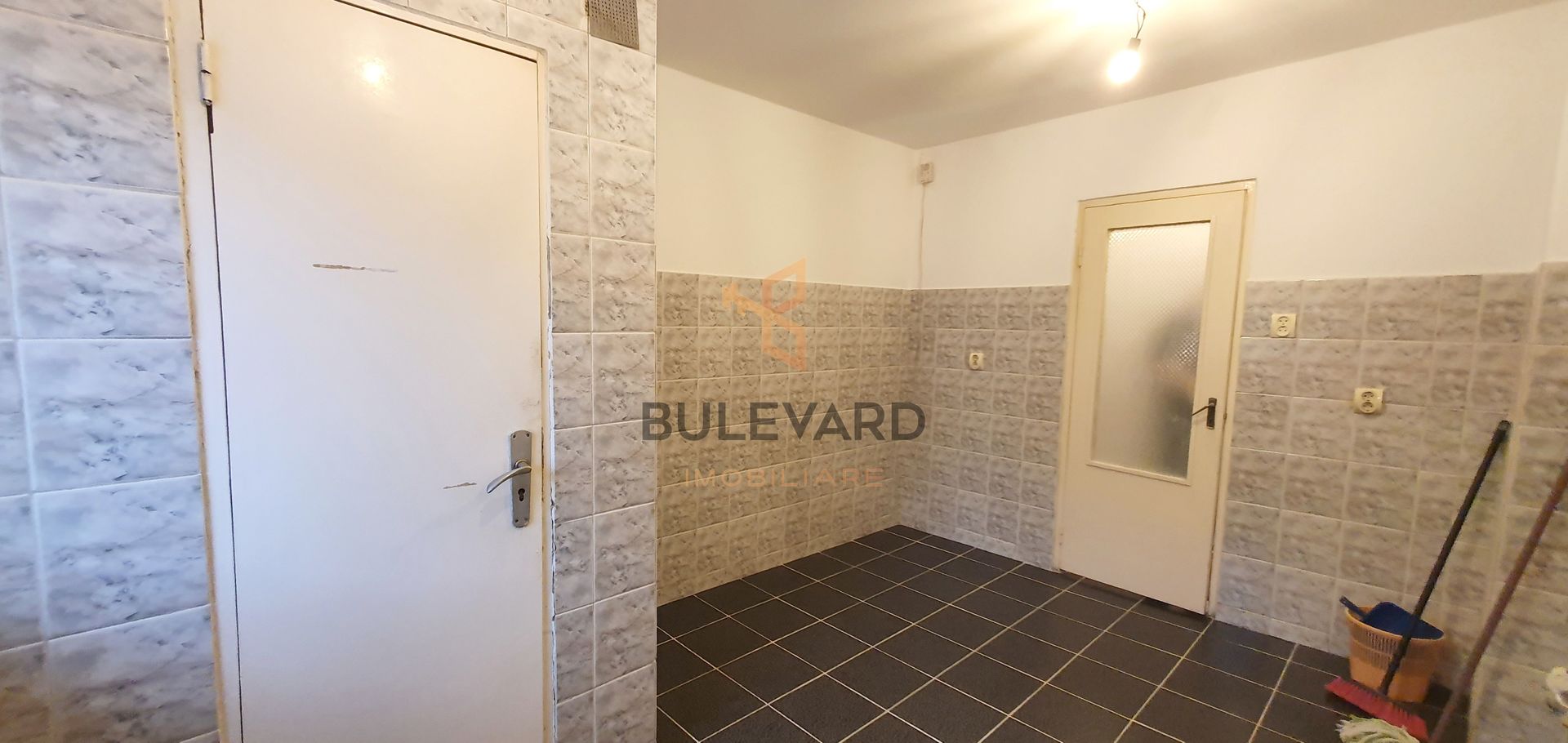 Apartament 3 camere decomandate +parcare, zona Bdl. N. Titulescu! - Poză 6