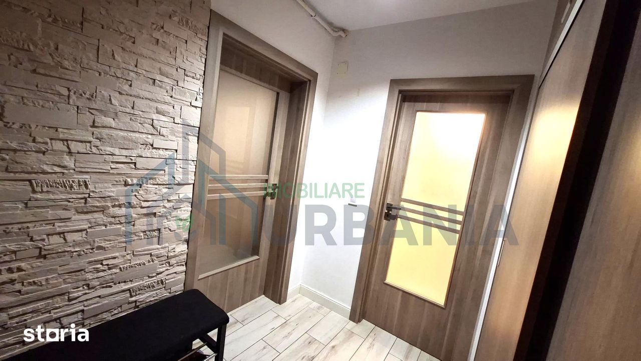 Apartament 2 camere, Podu Roș, etaj 1, ultracentral, 5 minute de Palas, stare excelentă - Poză 2