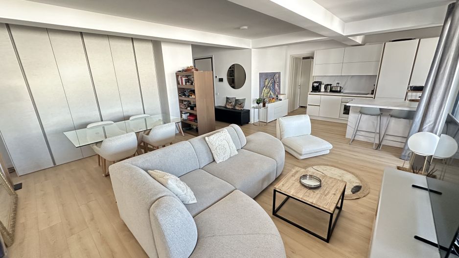 Lux și confort pe Iancu Nicolae Apartament cu 4 camere - Poză 1