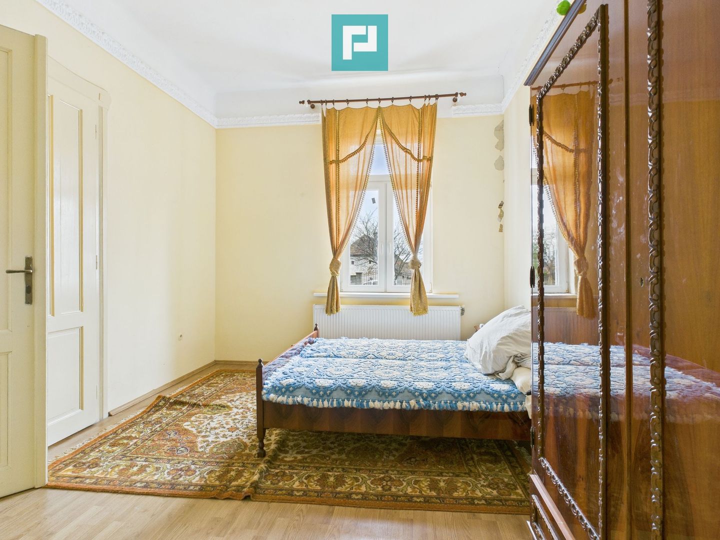 CONAC IMPRESIONANT ÎN GHIOROC - Poză 46