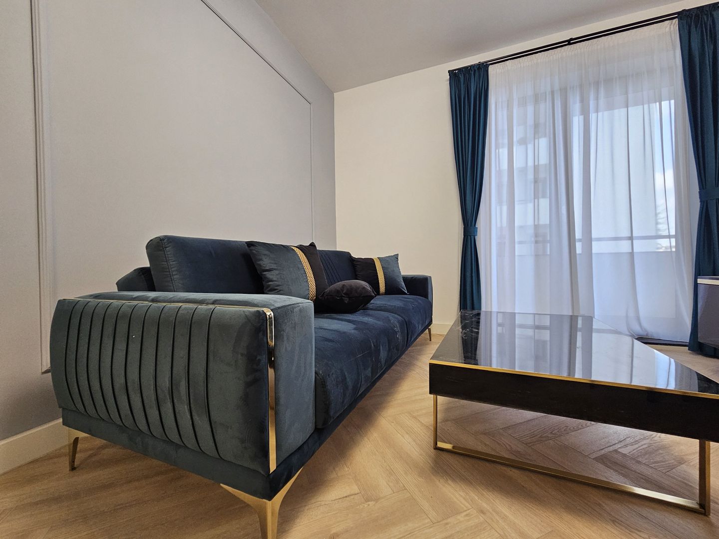 Apartament 3 camere Porsche Pipera de inchriat nou Lux - Poză 4