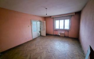 Casa cu 7 camere, 700 mp teren, deschidere la 2 strazi, zona Centru - Poză 4