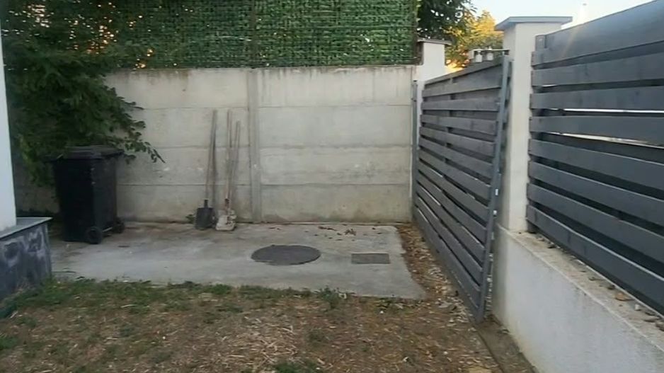 Casa Mogosoaia, constructie noua, 3 bai, zona in dezvoltare, vecini civilizati - Poză 1