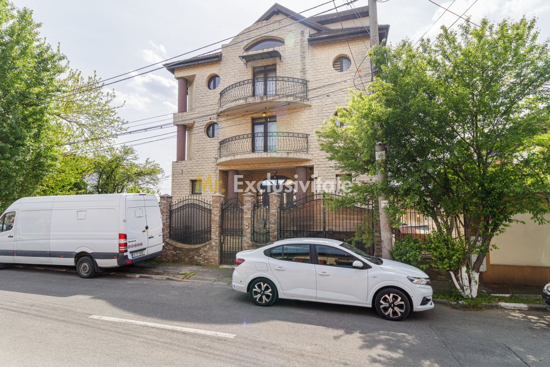 Vila impresionata 550mp util, 300mp teren - Poză 4