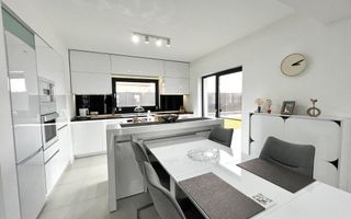 Casa individuala superfinisata, 3 camere, 2 bai,  500mp teren - Poză 3