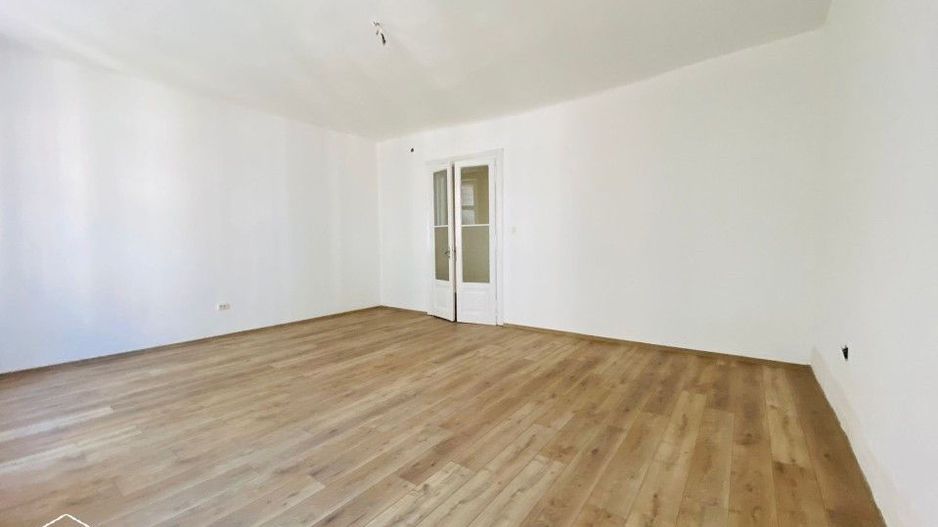 Apartament deosebit în clădire istorică pe strada Eugeniu de Savoia - Poză 3
