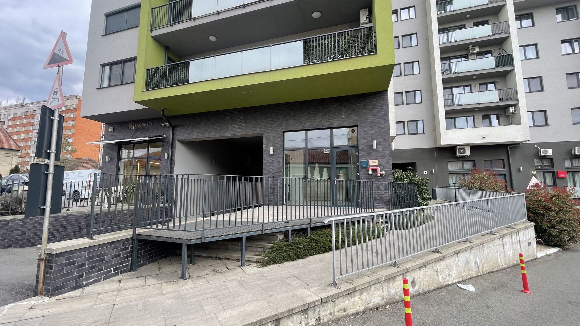 SPATIU COMERCIAL DE INCHIRIAT, PRIMA SUCEVEI - Poză 1