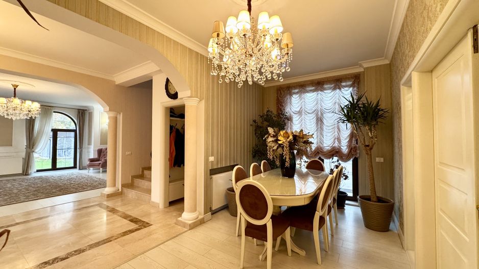 Vila lux cu 1000 mp teren pe Erou Iancu Nicolae langa Jolie Ville - Poză 8