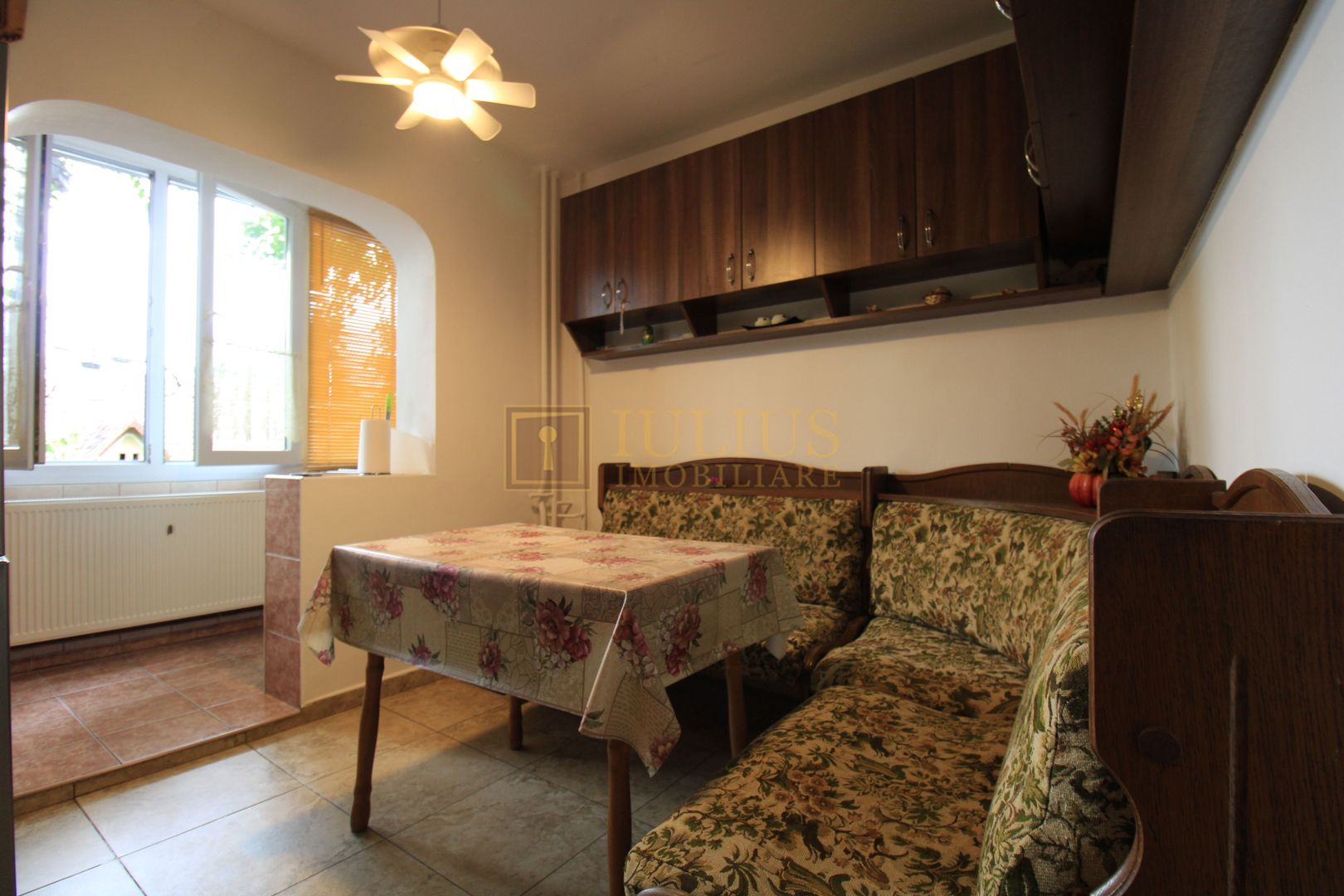 Zona Lipovei, 2 camere,  centrala proprie - Poză 12