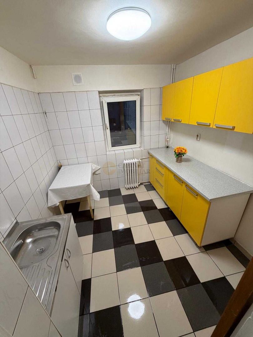 2 Camere | 3/4 | Decomandat | 51mp | 1982 | metrou Crangasi - Poză 4