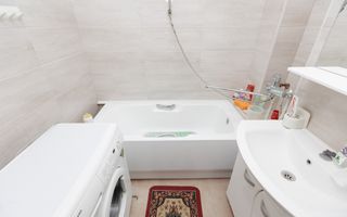 Vânzare, apartament, 3 camere, strada Miorița ,Centru. - Poză 10