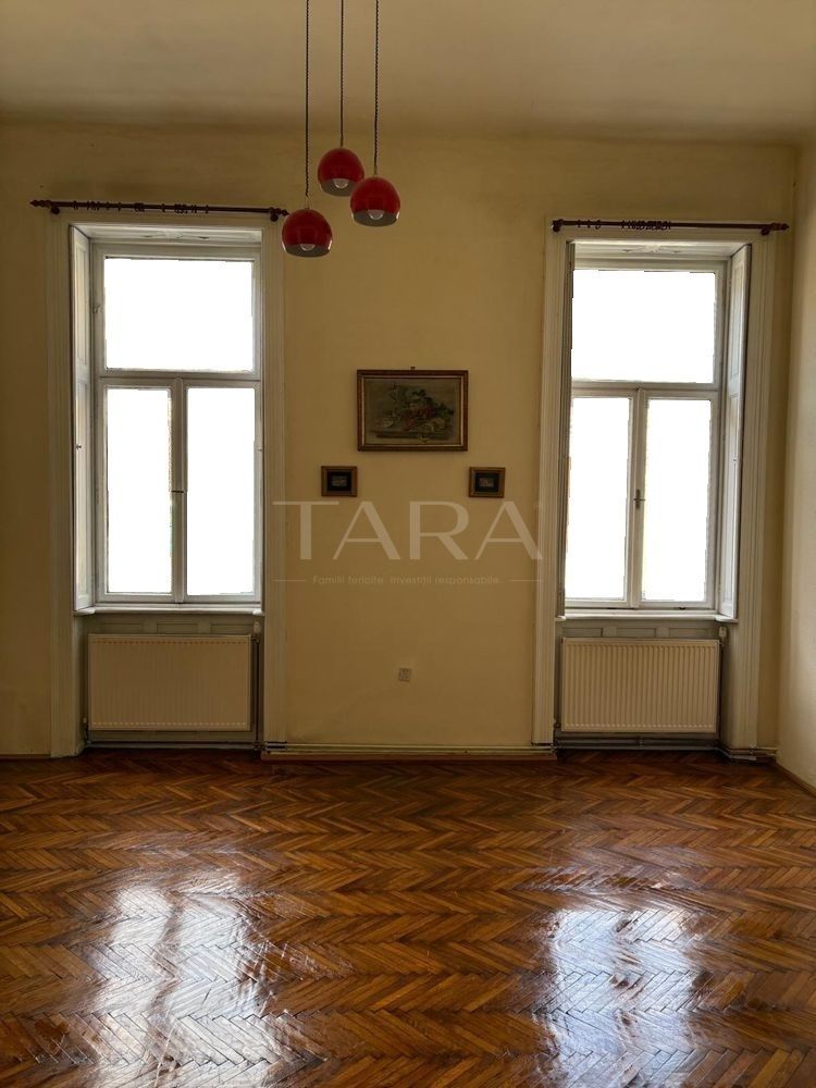 Apartament interbelic deosebit, ultracentral, Piața Mihai Viteazul. - Poză 4