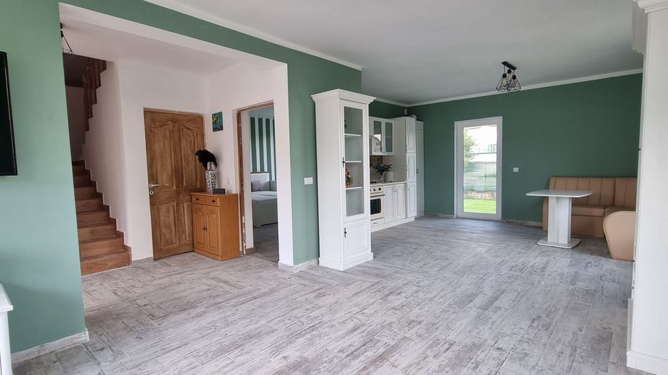 De inchiriat, vila noua - Bariera  Traian - Lacul Brates - Poză 11