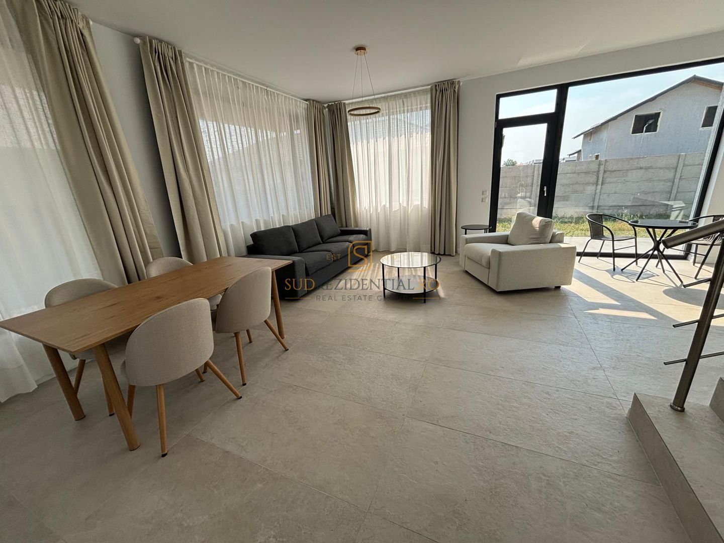 Vila individuala, Tunari, P+1+terasa, finisaje premium, mobilata lux - Poză 3