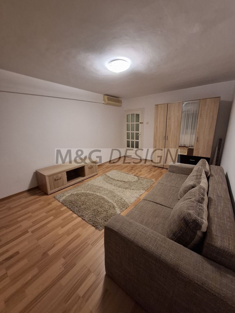 Apartament 2 camere Lipovei decomandat - Poză 1