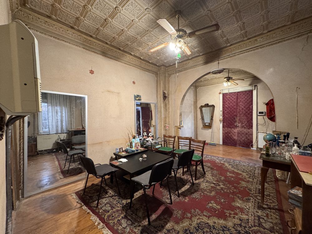 Casa de vanzare  170 mp - Poză 1