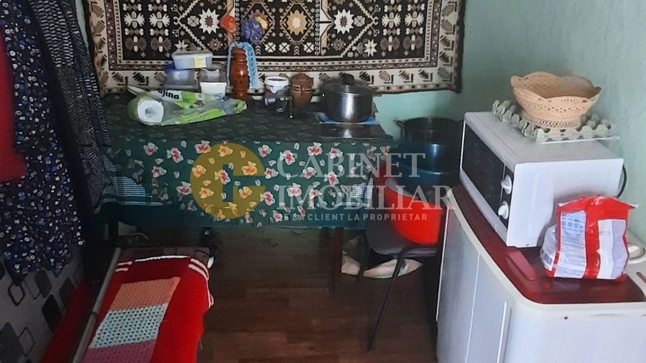 Casă / Vilă cu 2 camere de vânzare în Totoesti - Poză 11