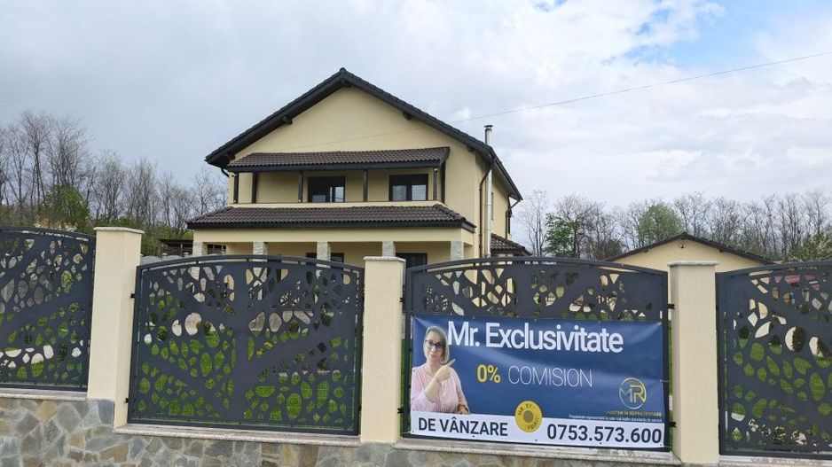 Casă P+1 modernă, complet echipată, cu teren mult, la Crasna - Poză 1