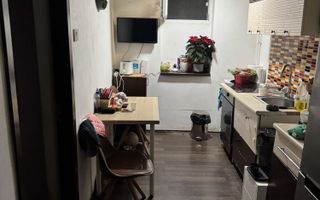 Brancoveanu Huedin 2 camere renovat parcare  Sector 4 - Poză 5