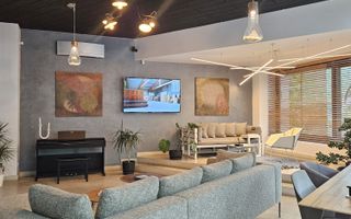 Spațiul deosebit pentru , showroom,  reprezentanță,  office - Poză 2