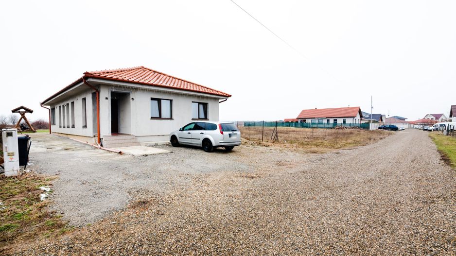 Casă parter cu 3 dormitoare, Grigorescu - Poză 1