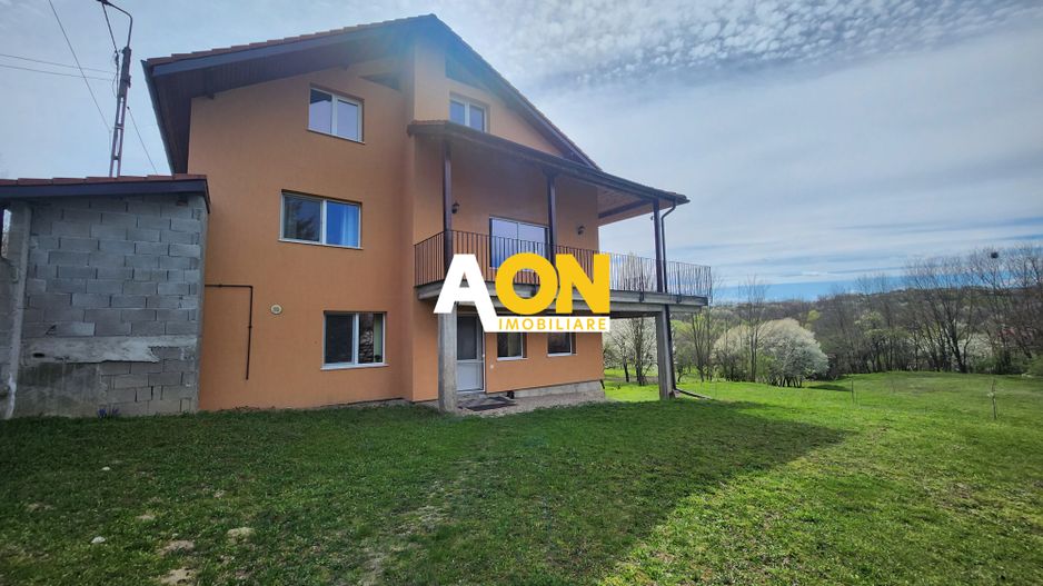 De vanzare casa 6 camere 8142 mp teren in Oarda de Sus - Poză 2