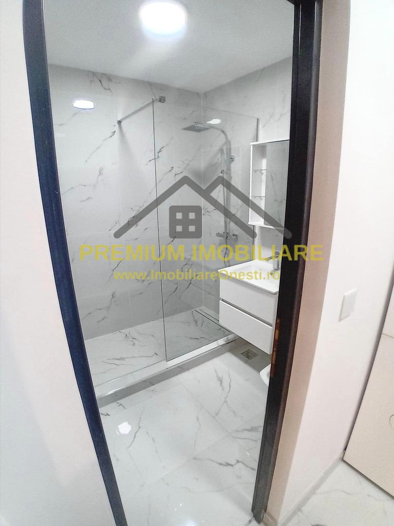 Spatiu Comercial de Vanzare sau Inchiriere In Onesti - Zona centrala - Poză 4